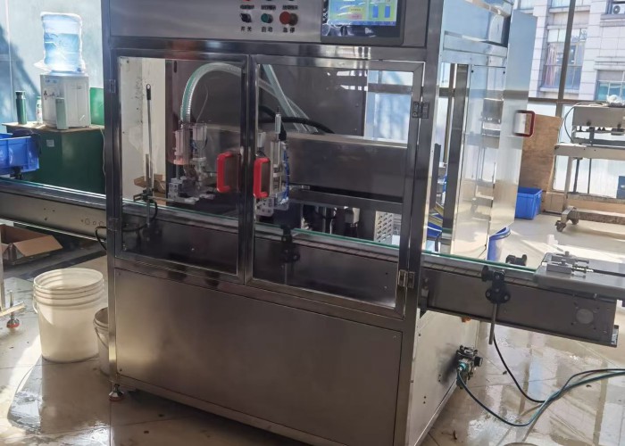 2-tube suivant la ligne de remplissage et de capuchon - détergent à lessive 80g